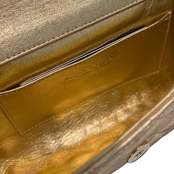 Vintage Chanel Pearl CC Front Flap Crossbody Bag - Picture 8 of 16